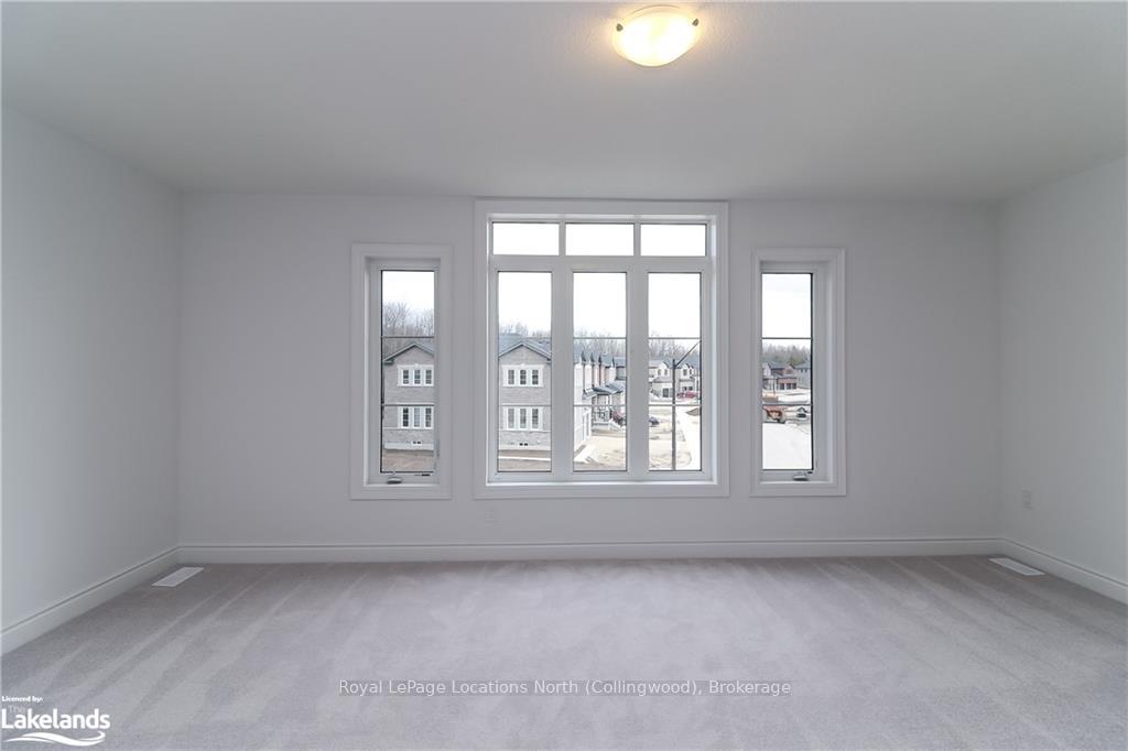 Photo 28 of 11 Amber Drive, Wasaga Beach — HOMEH