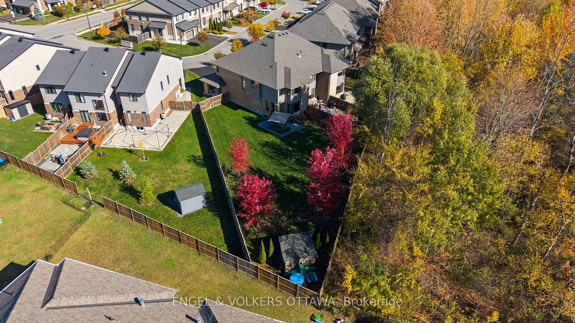 Photo 5 of 514 Stargazer Crescent, Ottawa, Riverside South/Gloucester Glen — HOMEH