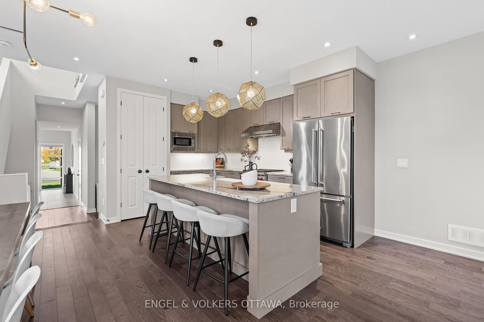 Photo 9 of 514 Stargazer Crescent, Ottawa, Riverside South/Gloucester Glen — HOMEH