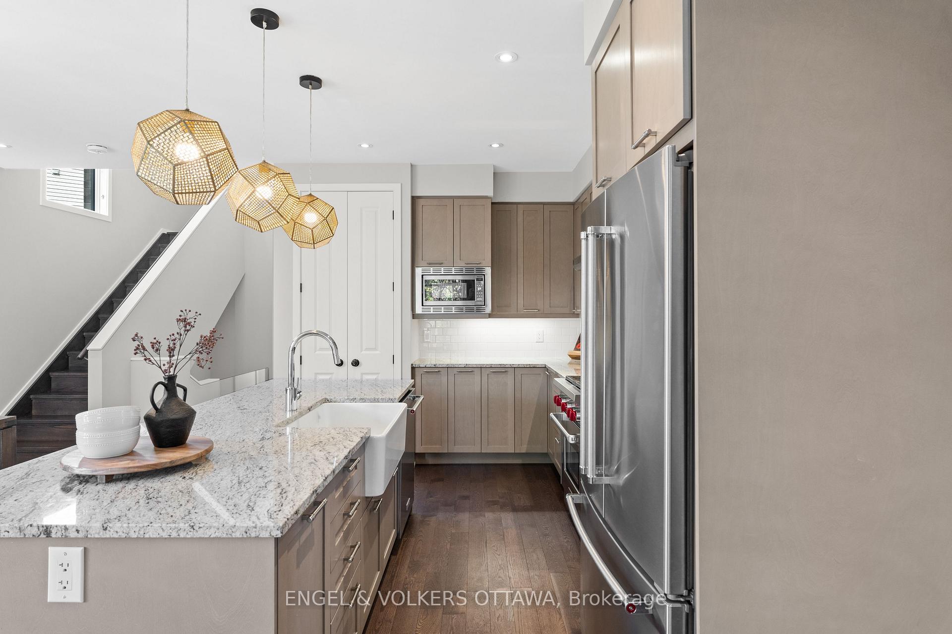 Photo 10 of 514 Stargazer Crescent, Ottawa, Riverside South/Gloucester Glen — HOMEH