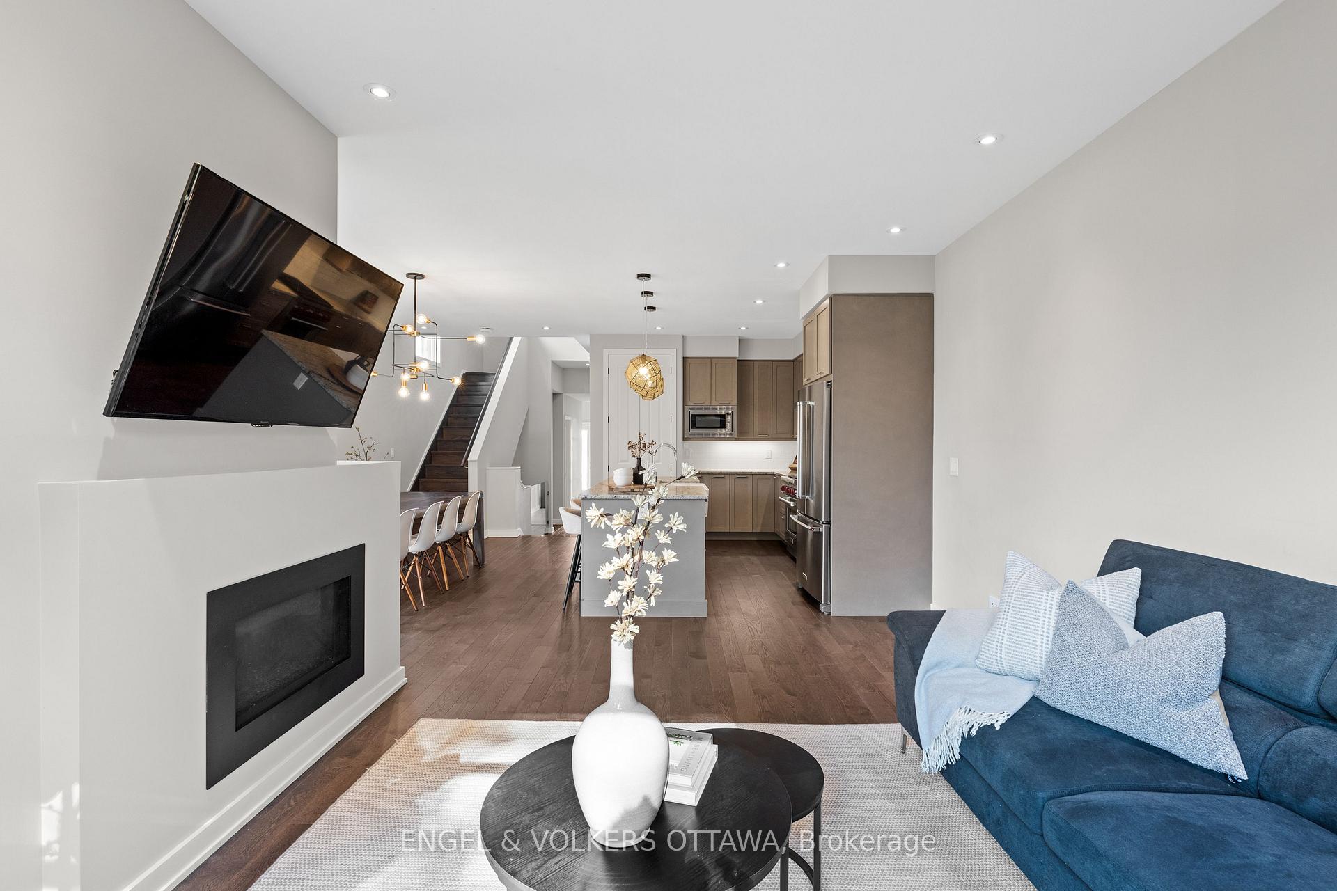 Photo 15 of 514 Stargazer Crescent, Ottawa, Riverside South/Gloucester Glen — HOMEH