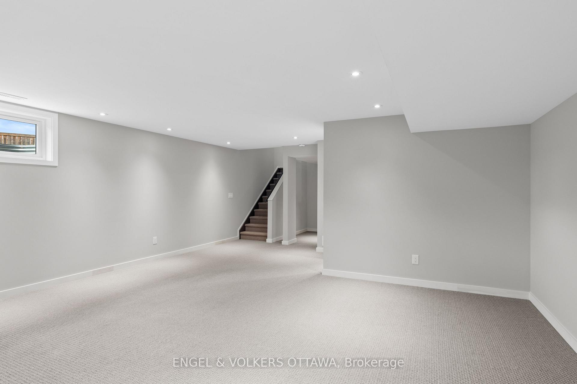 Photo 37 of 514 Stargazer Crescent, Ottawa, Riverside South/Gloucester Glen — HOMEH