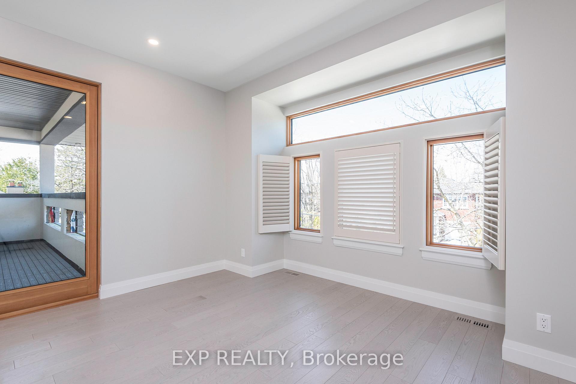 Photo 17 of 586 Pleasant Park Road, Ottawa, Playfair Park — HOMEH