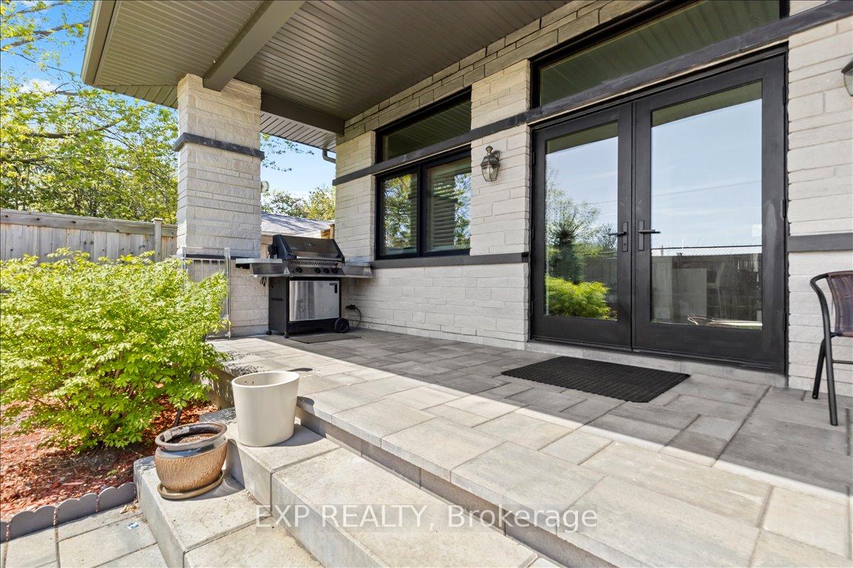 Photo 29 of 586 Pleasant Park Road, Ottawa, Playfair Park — HOMEH