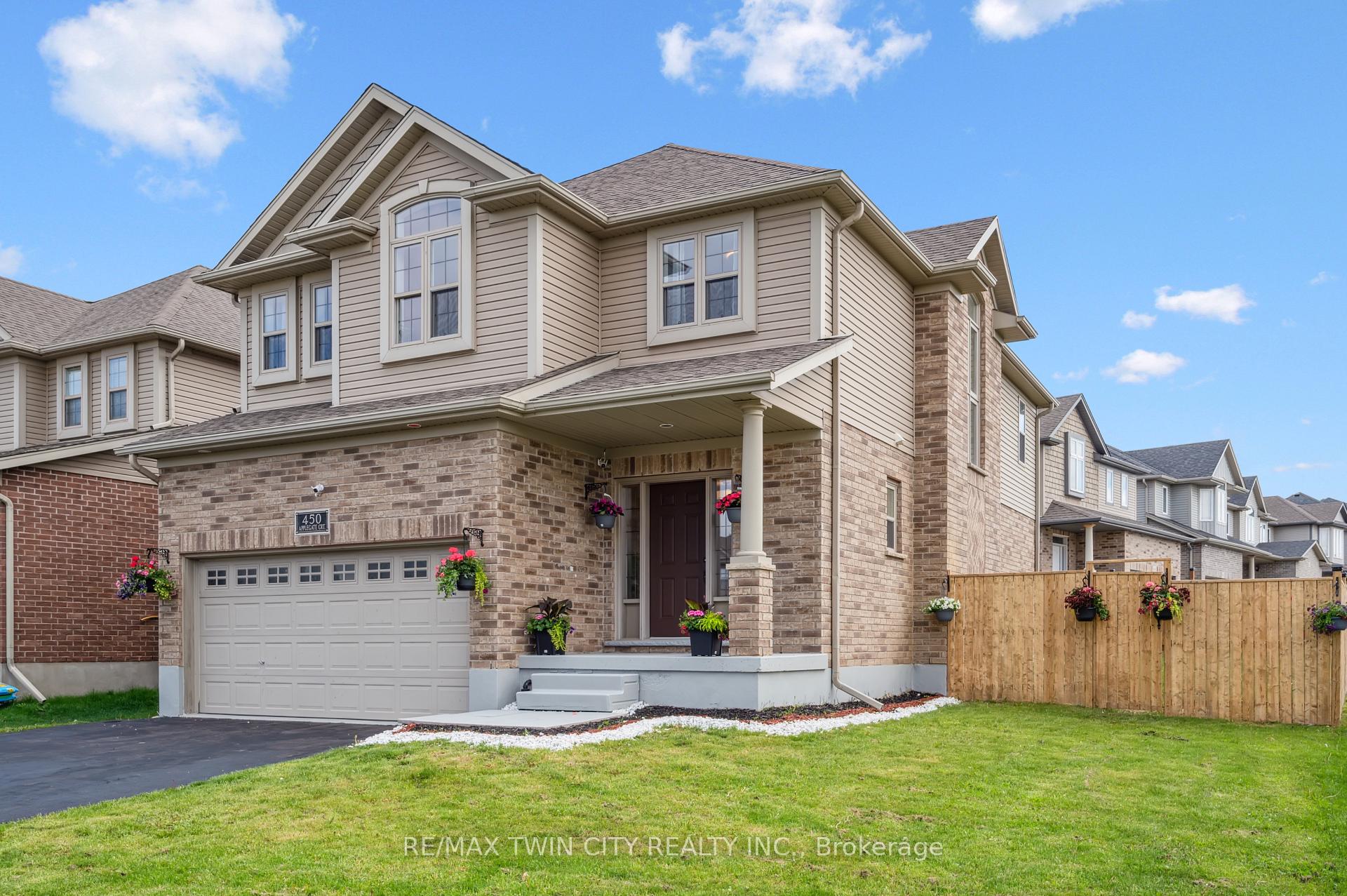 Front of 450 Applegate Court