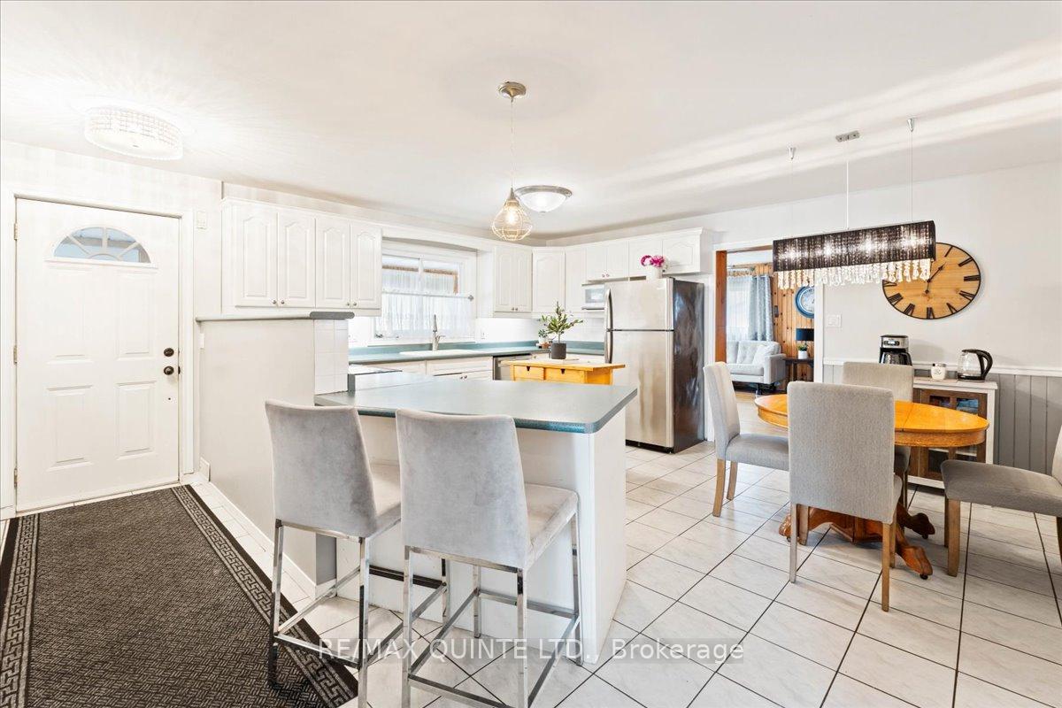 Photo 2 of 488 Mudcat Road, Belleville, Thurlow Ward — HOMEH