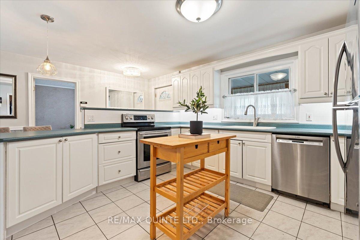 Photo 6 of 488 Mudcat Road, Belleville, Thurlow Ward — HOMEH