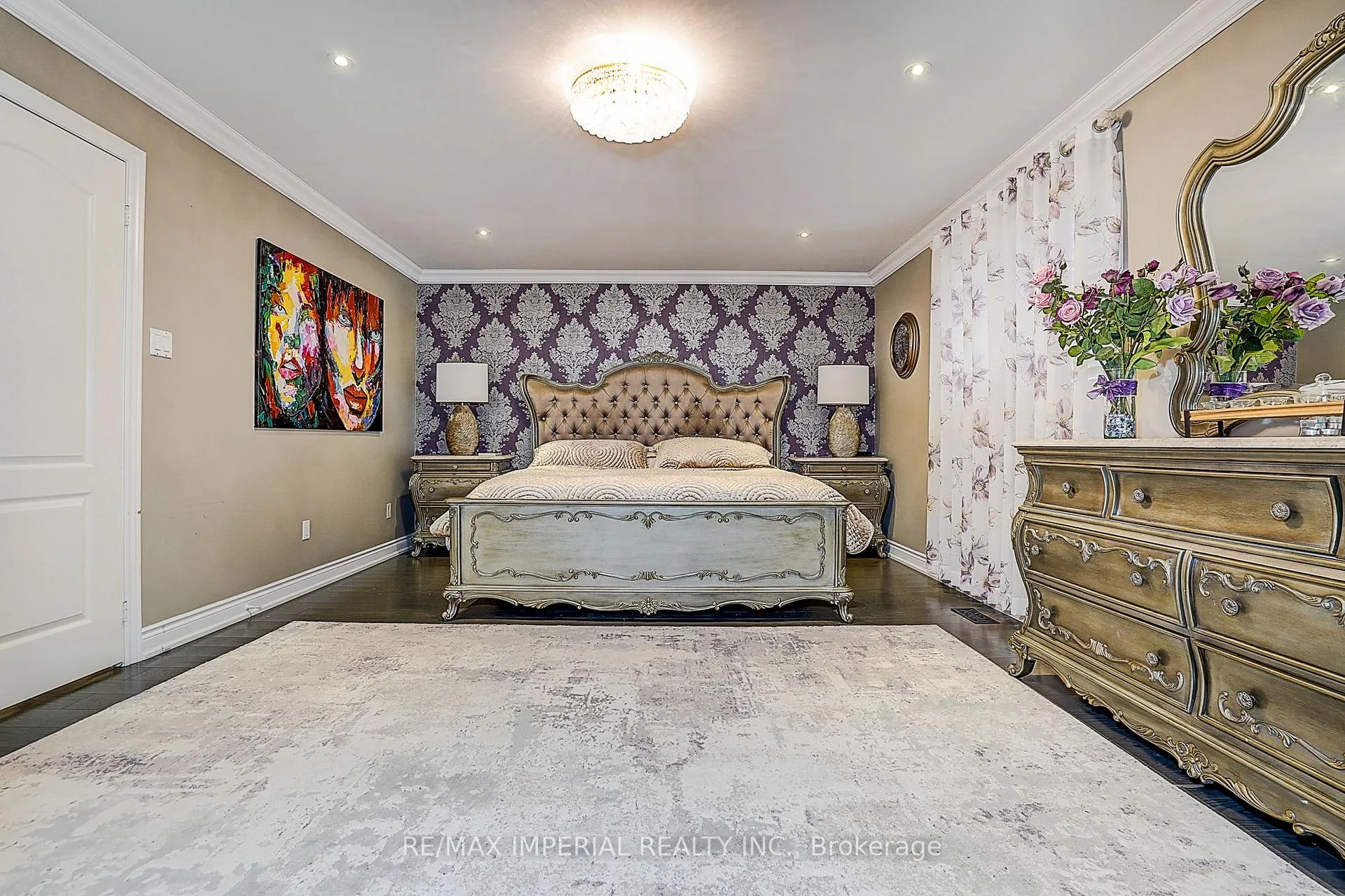 Photo 2 of 32 Brandon Gate Drive, Vaughan, Maple — HOMEH
