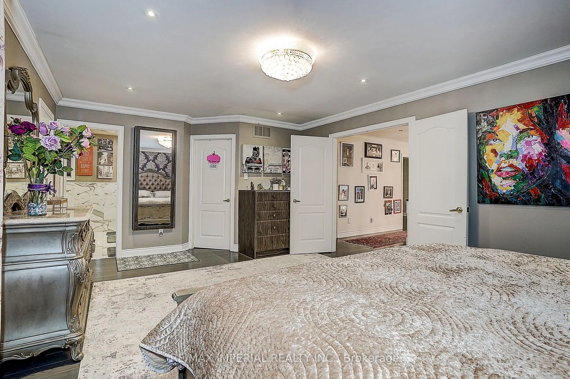 Photo 5 of 32 Brandon Gate Drive, Vaughan, Maple — HOMEH