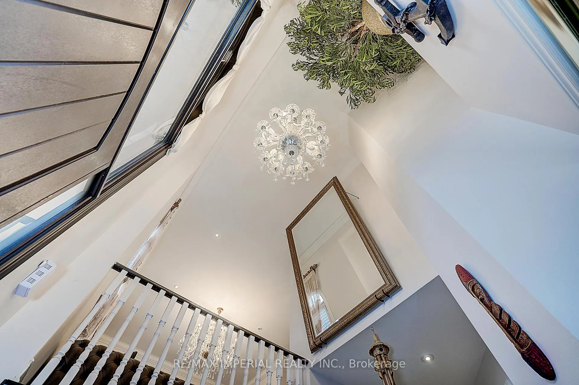 Photo 30 of 32 Brandon Gate Drive, Vaughan, Maple — HOMEH