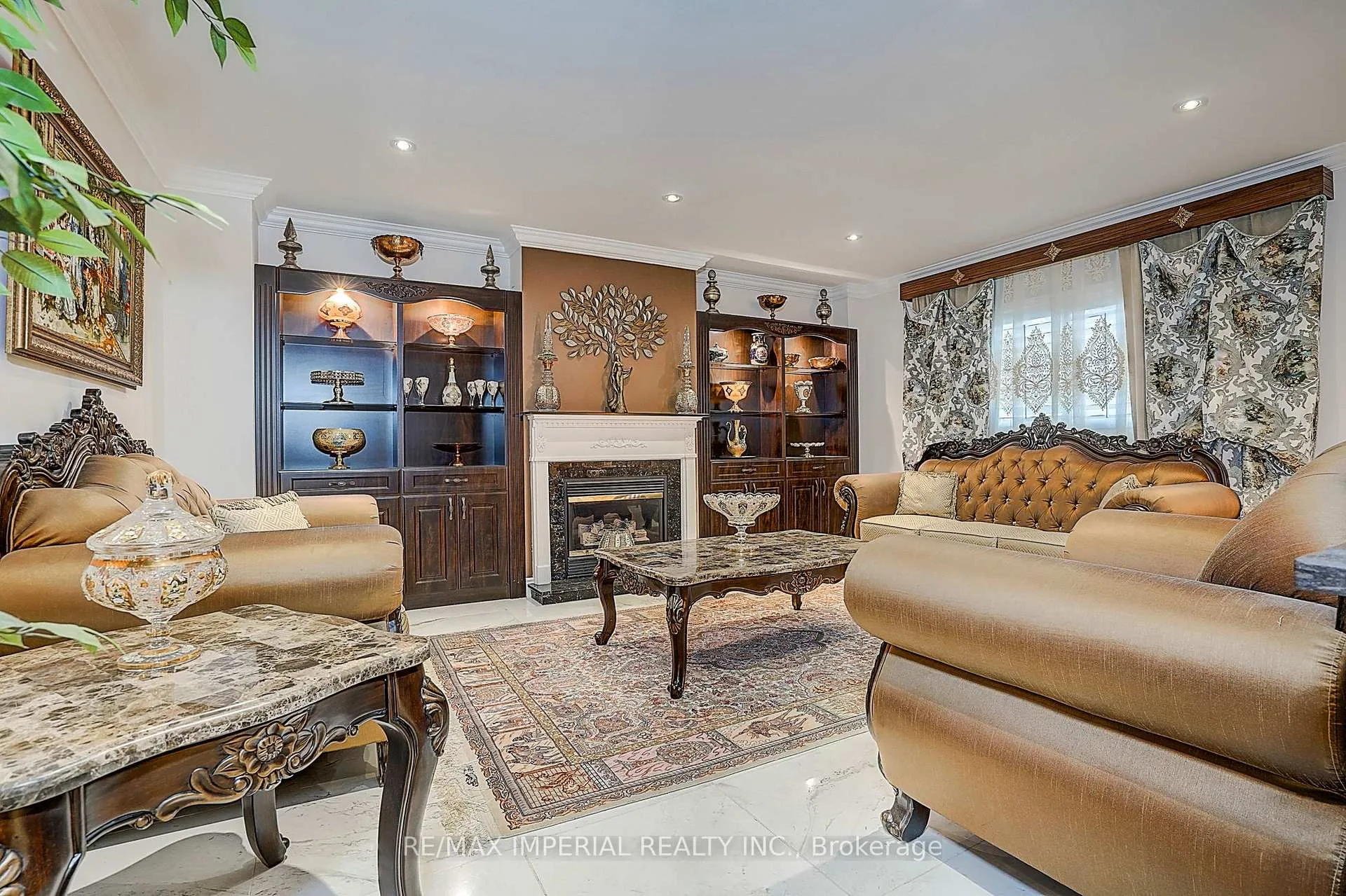 Photo 37 of 32 Brandon Gate Drive, Vaughan, Maple — HOMEH