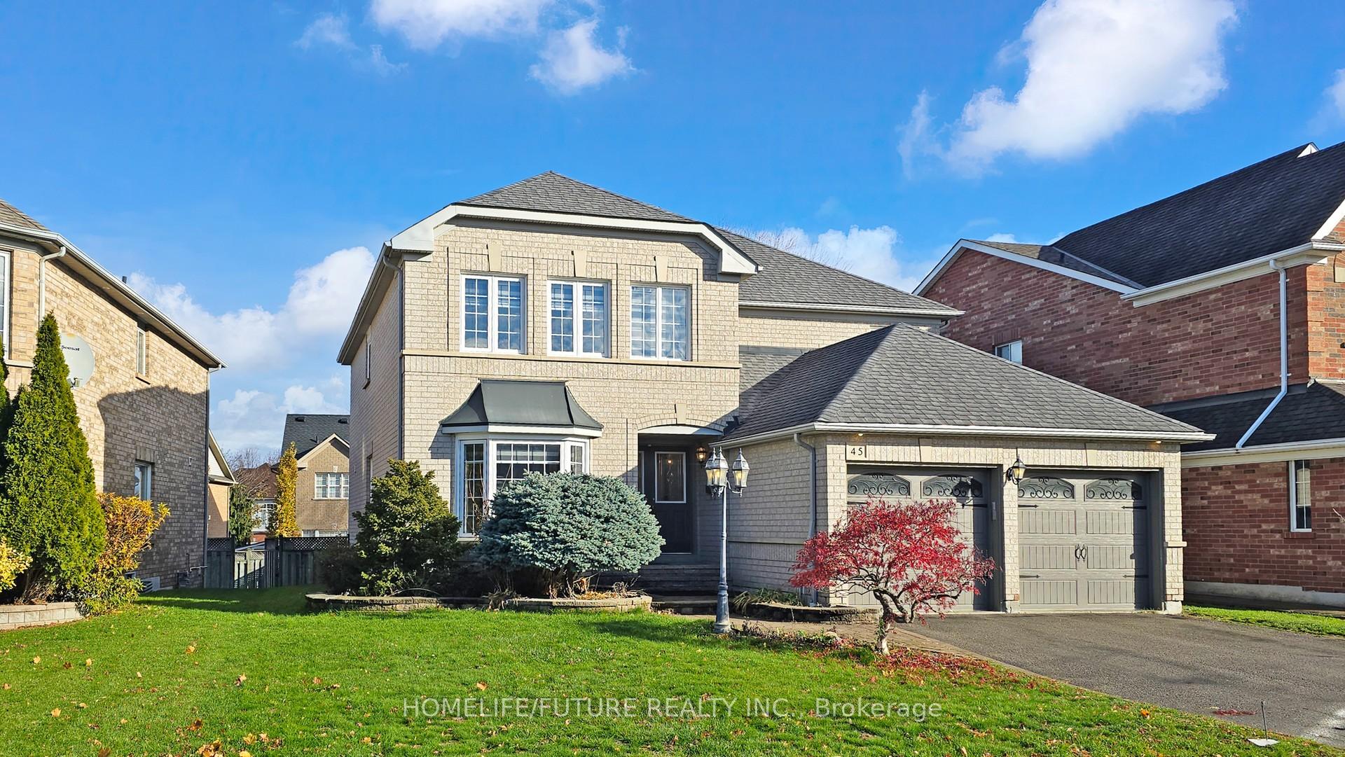 Photo 4 of Unit Main, 45 Gartshore Drive, Whitby, Williamsburg — HOMEH