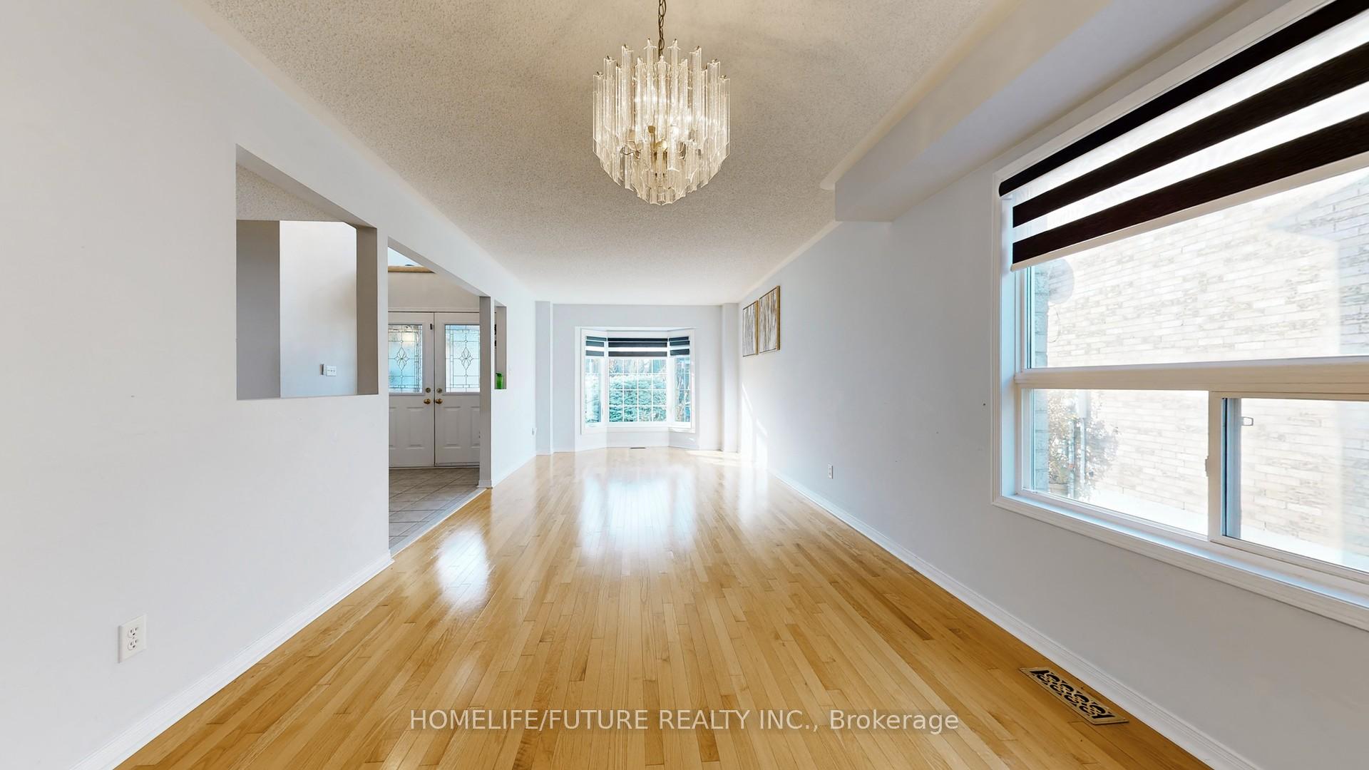 Photo 7 of Unit Main, 45 Gartshore Drive, Whitby, Williamsburg — HOMEH