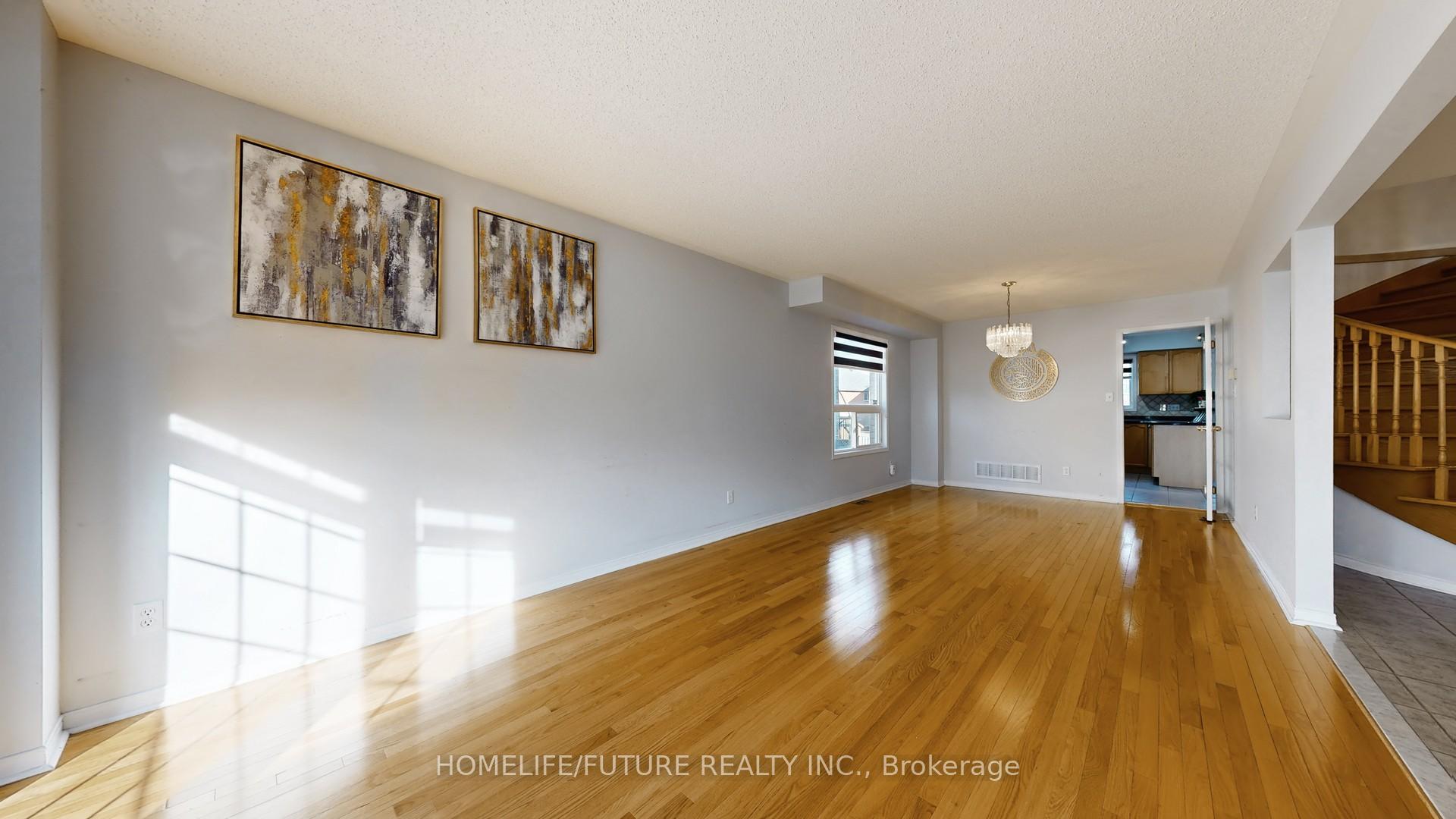 Photo 8 of Unit Main, 45 Gartshore Drive, Whitby, Williamsburg — HOMEH