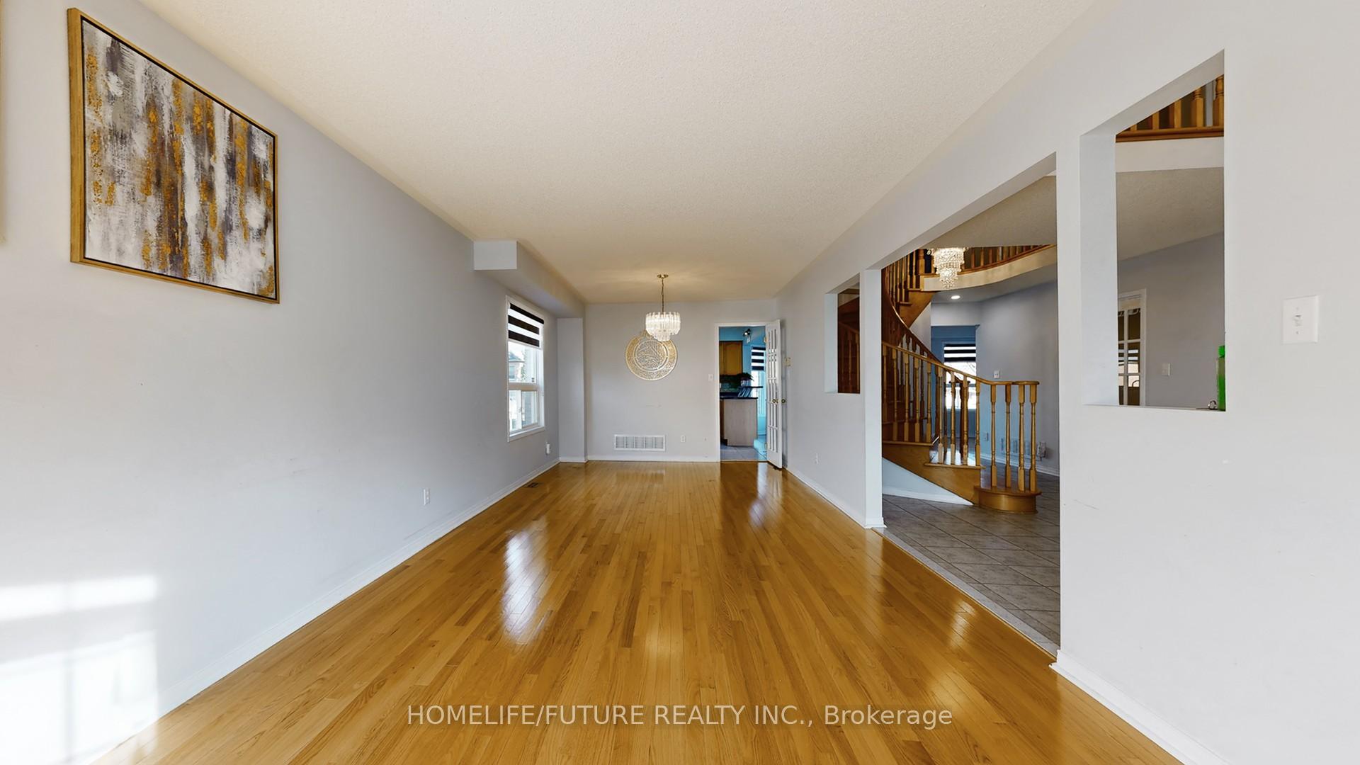 Photo 9 of Unit Main, 45 Gartshore Drive, Whitby, Williamsburg — HOMEH