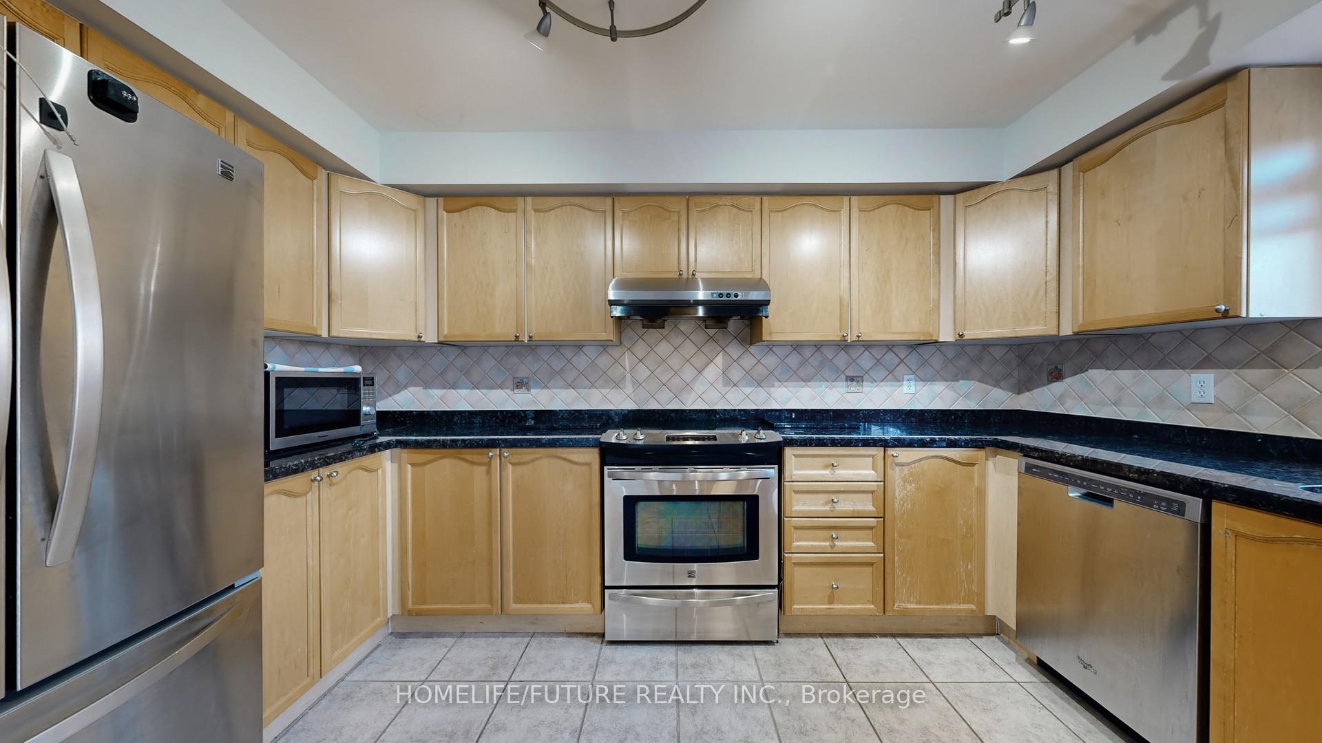 Photo 12 of Unit Main, 45 Gartshore Drive, Whitby, Williamsburg — HOMEH