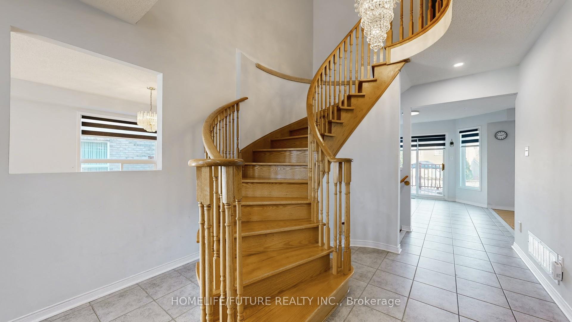Photo 30 of Unit Main, 45 Gartshore Drive, Whitby, Williamsburg — HOMEH