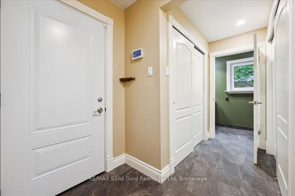 Photo 22 of 427 Stillmeadow Circle, Waterloo — HOMEH