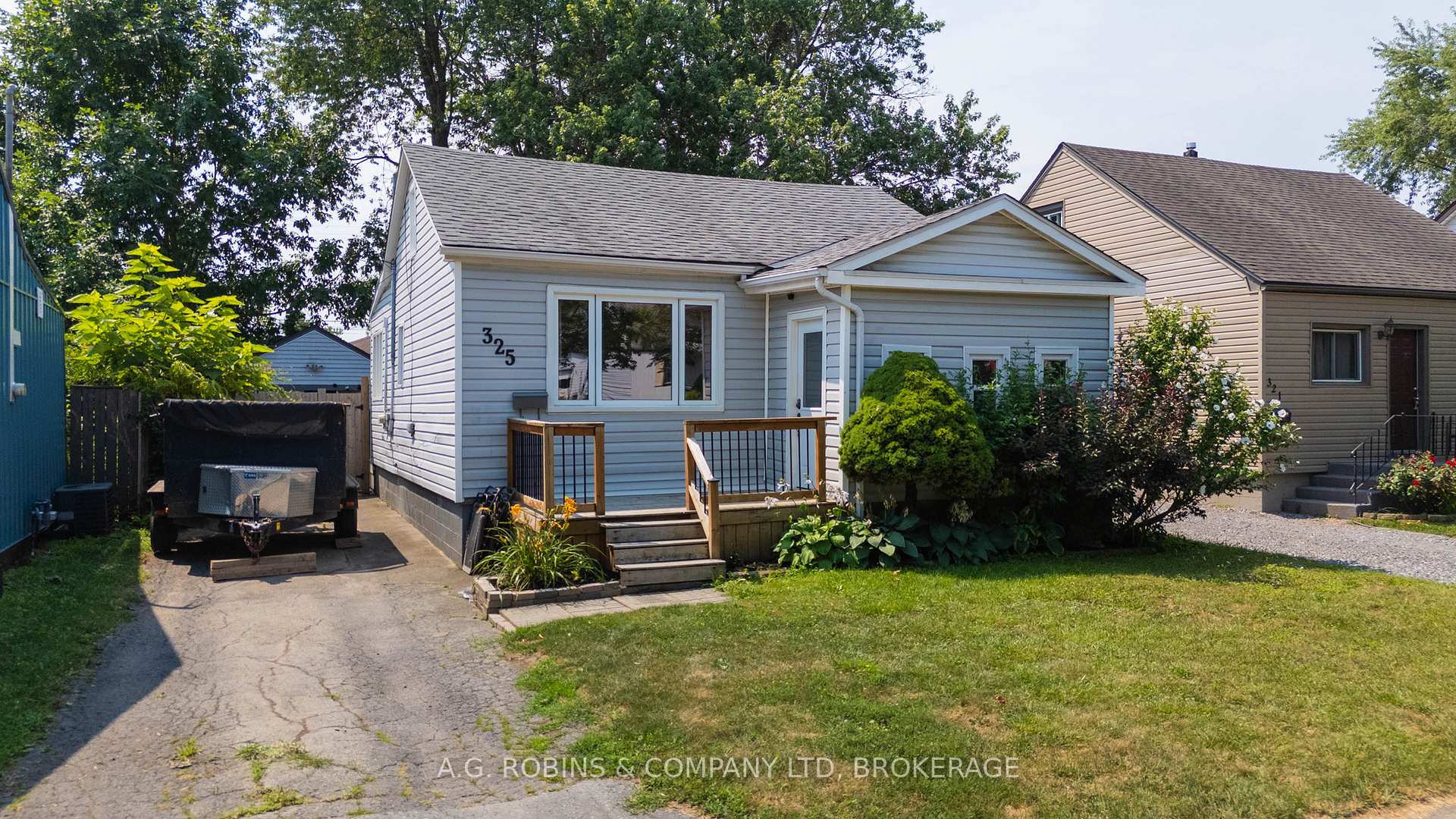 Photo 1 of 325 Commando Street, Welland, Lincoln/Crowland — HOMEH