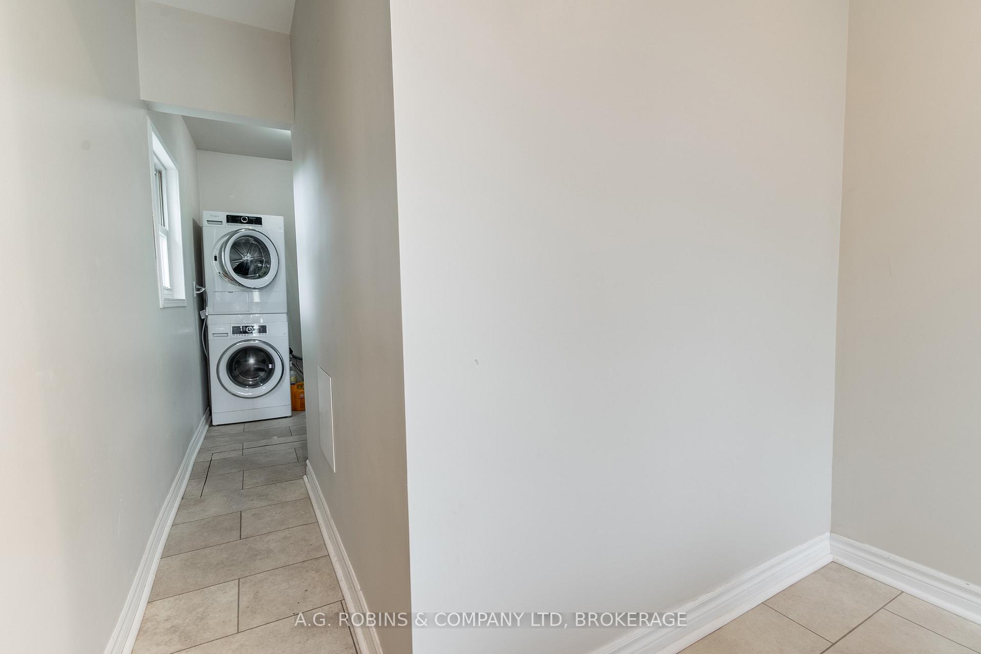 Photo 31 of 325 Commando Street, Welland, Lincoln/Crowland — HOMEH