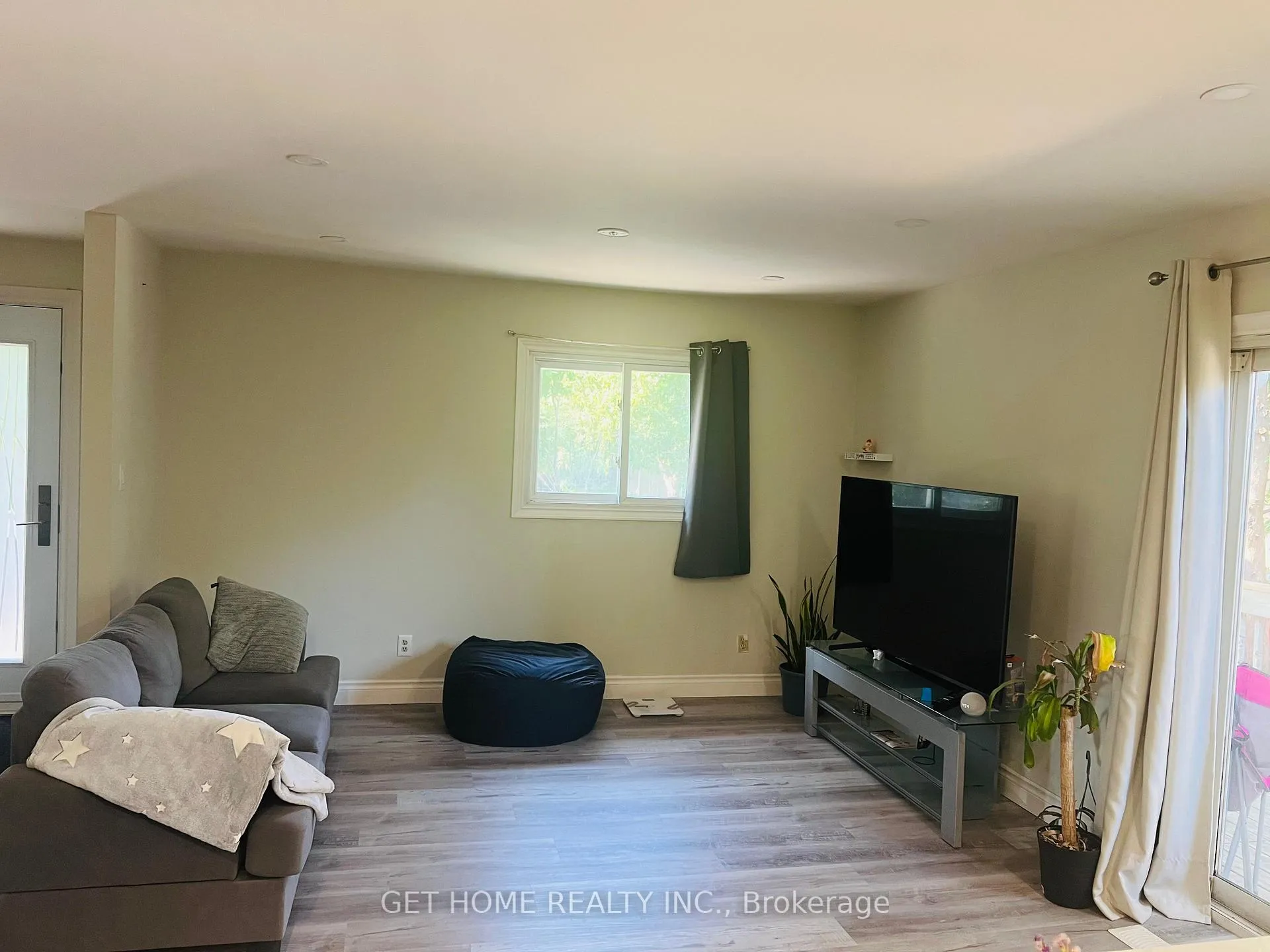 Photo 1 of 611 Anderson Street, Whitby, Blue Grass Meadows — HOMEH