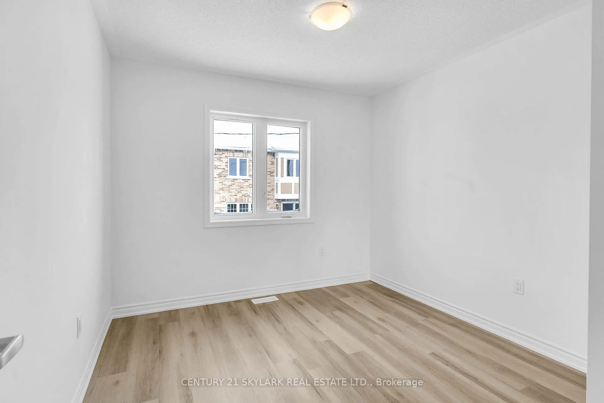 Photo 25 of 16 Ivory Road, Barrie, Rural Barrie Southeast — HOMEH