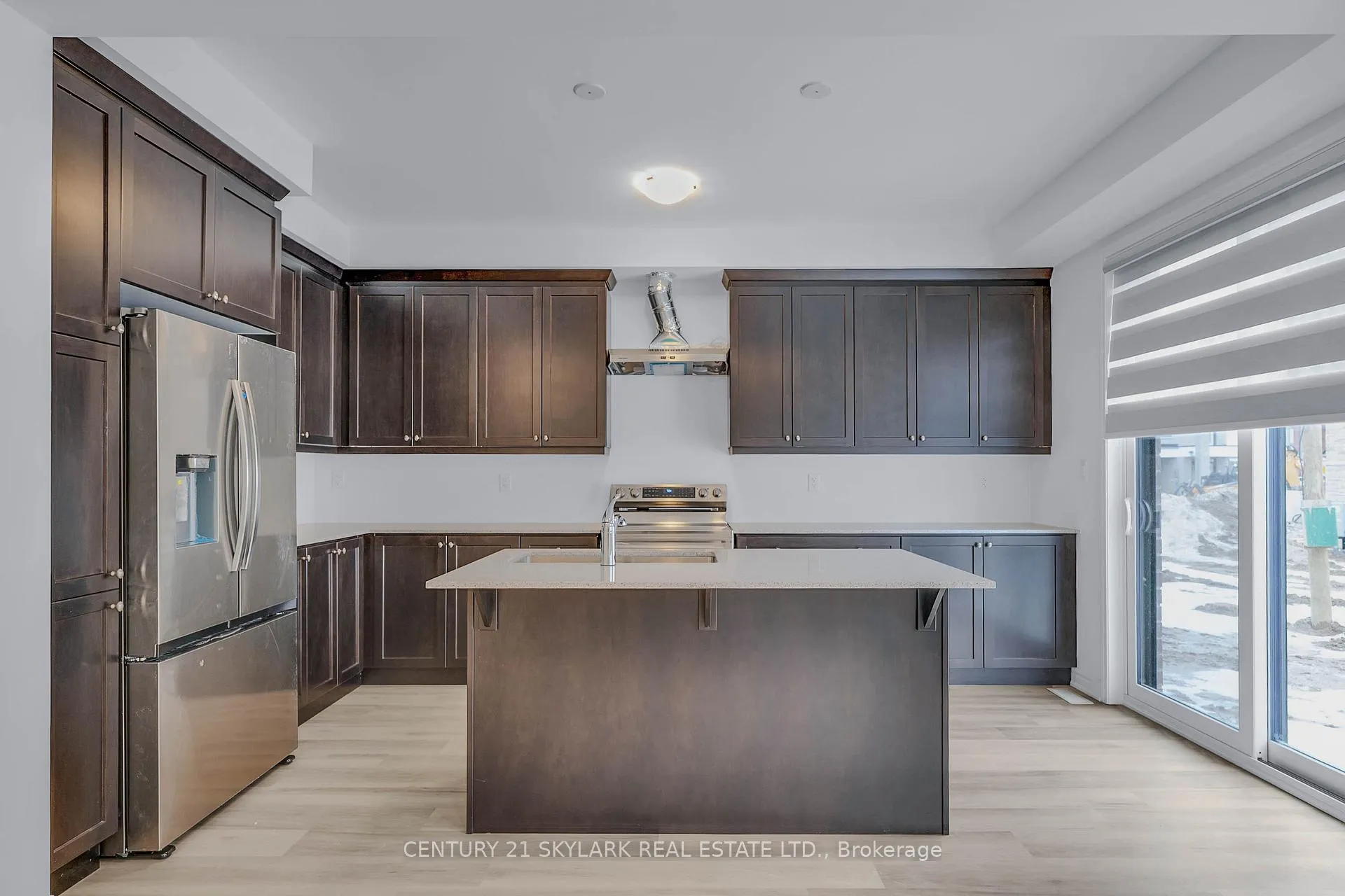 Photo 46 of 16 Ivory Road, Barrie, Rural Barrie Southeast — HOMEH