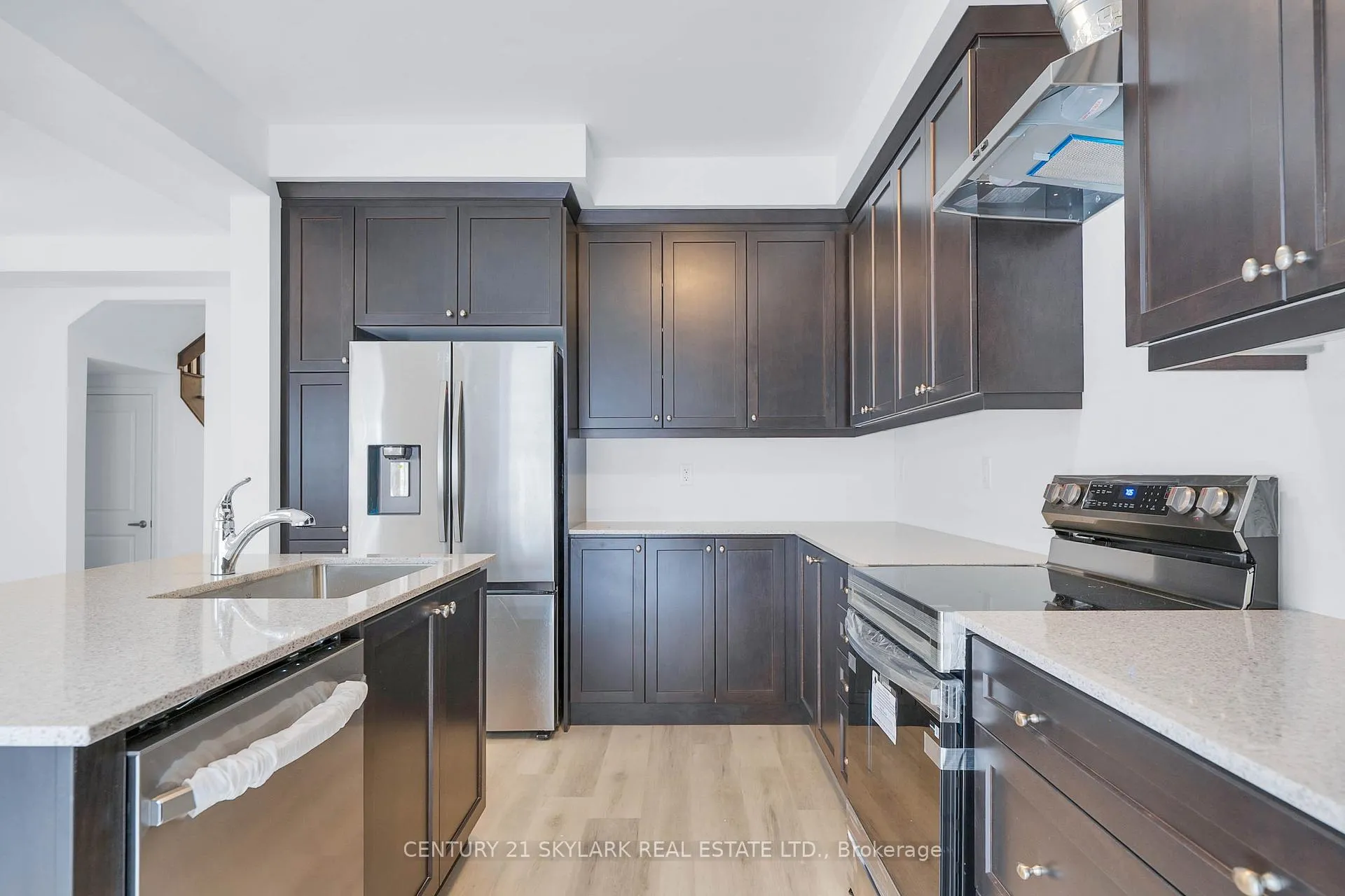 Photo 47 of 16 Ivory Road, Barrie, Rural Barrie Southeast — HOMEH