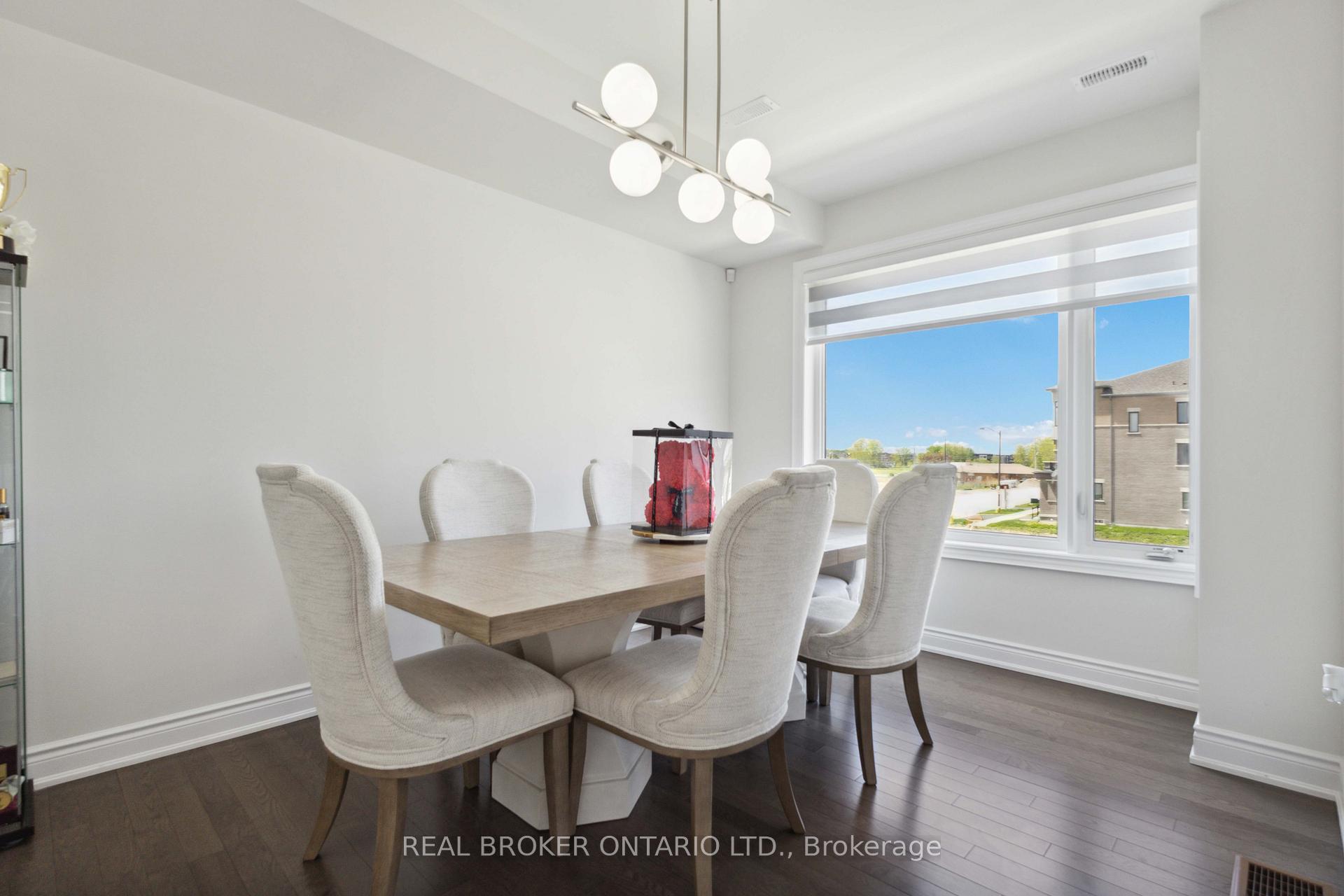 Photo 19 of 63 Tennant Circle, Vaughan, Vellore Village — HOMEH