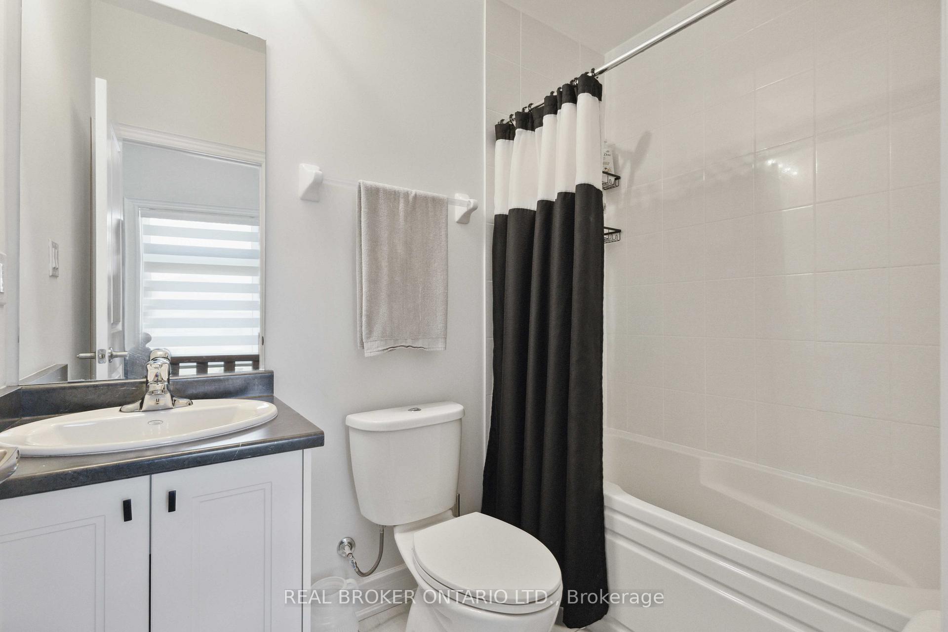 Photo 27 of 63 Tennant Circle, Vaughan, Vellore Village — HOMEH