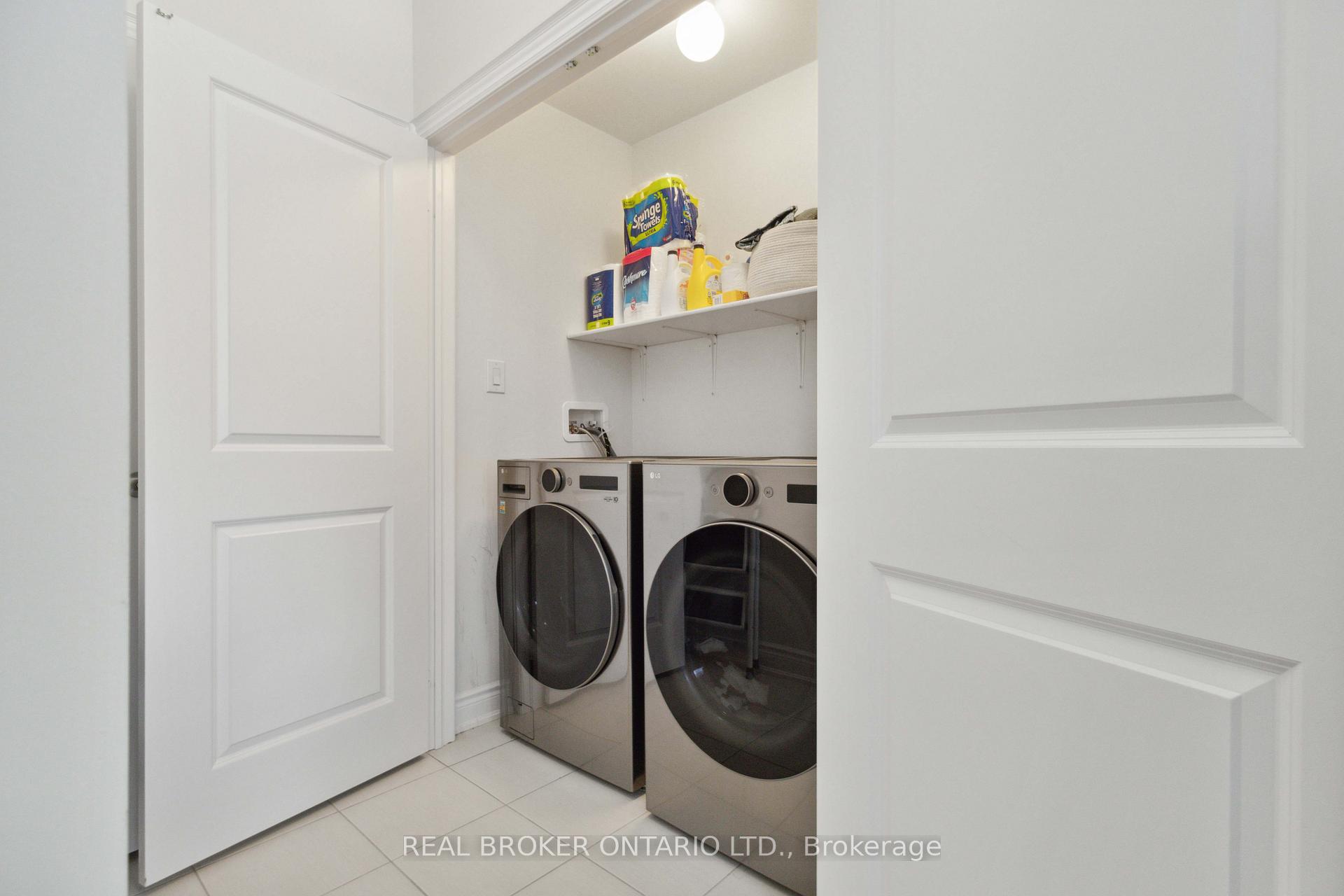 Photo 29 of 63 Tennant Circle, Vaughan, Vellore Village — HOMEH