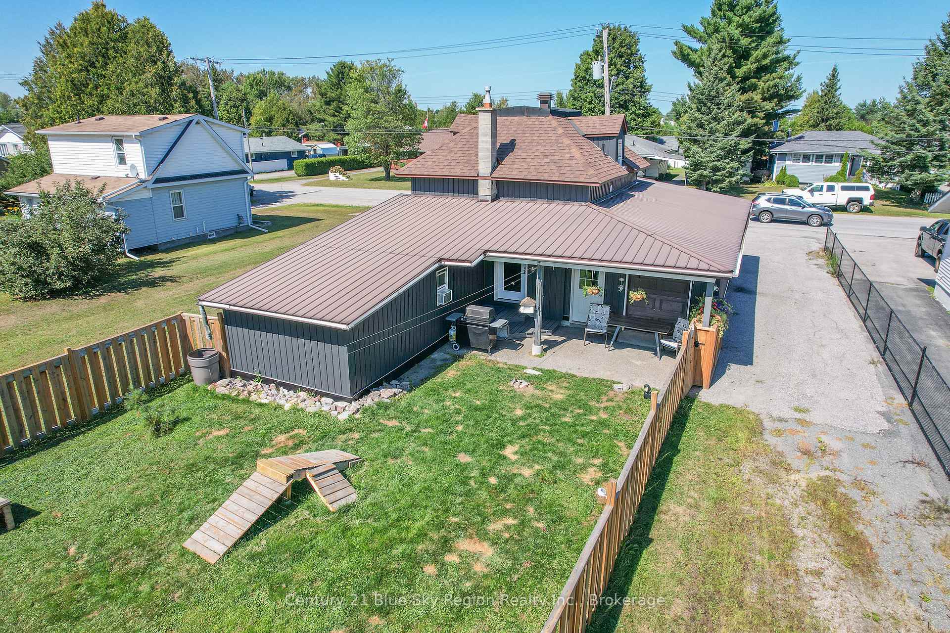 Photo 5 of 262 Salter Street, West Nipissing, Sturgeon Falls — HOMEH