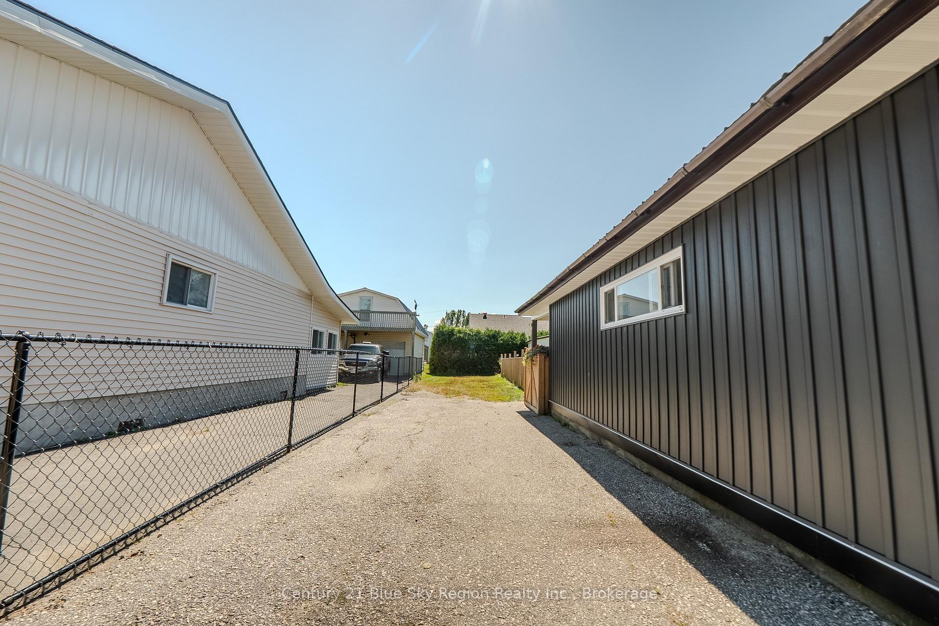 Photo 9 of 262 Salter Street, West Nipissing, Sturgeon Falls — HOMEH