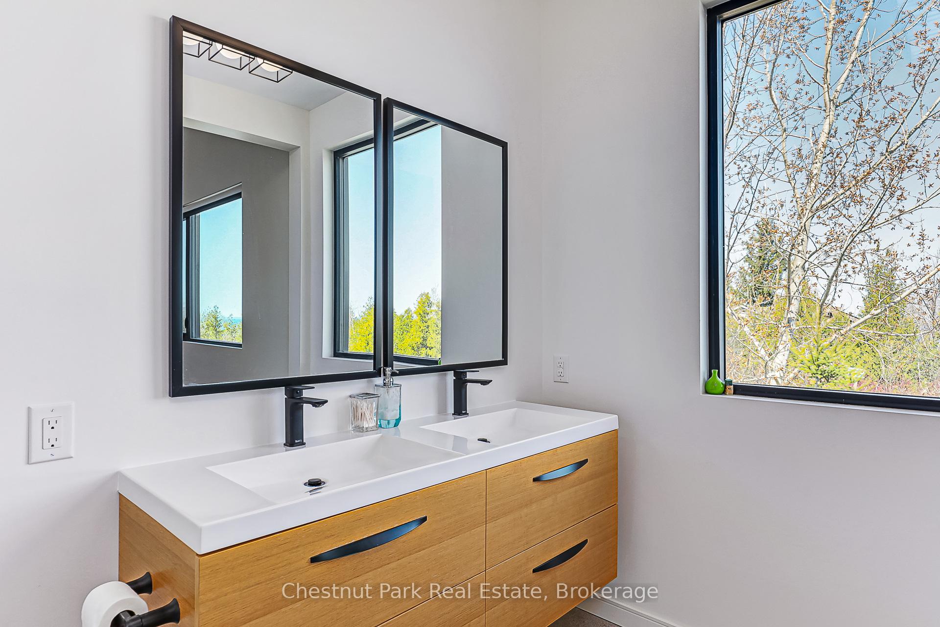 Photo 19 of 119 Barton Boulevard, Blue Mountains — HOMEH