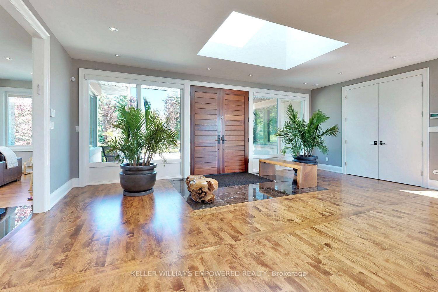 Photo 6 of 17 Dew Drop Court, Vaughan, Rural Vaughan — HOMEH