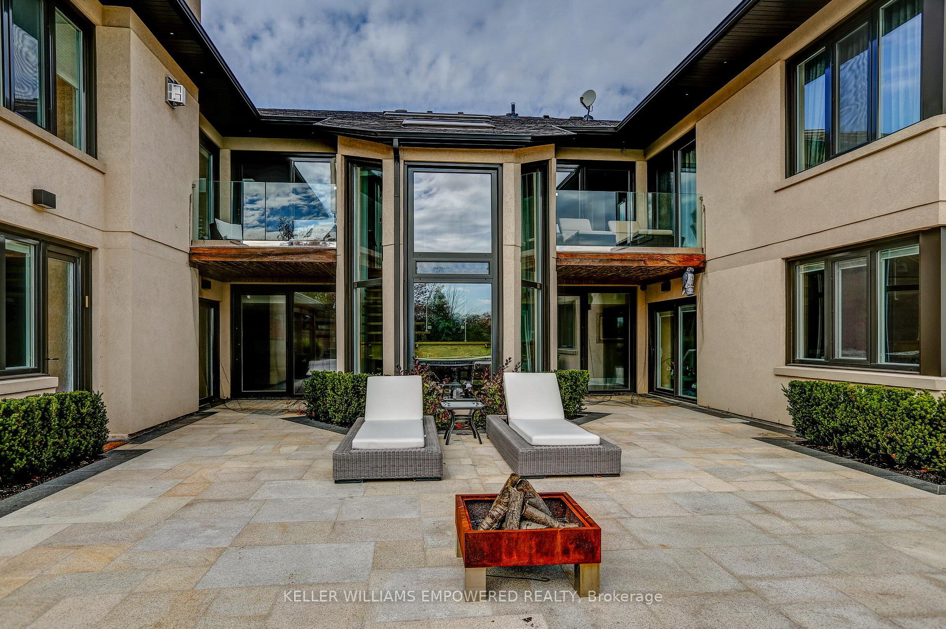Photo 8 of 17 Dew Drop Court, Vaughan, Rural Vaughan — HOMEH