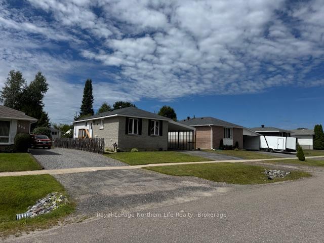 Photo 2 of 423 Roy Street, West Nipissing, Sturgeon Falls — HOMEH