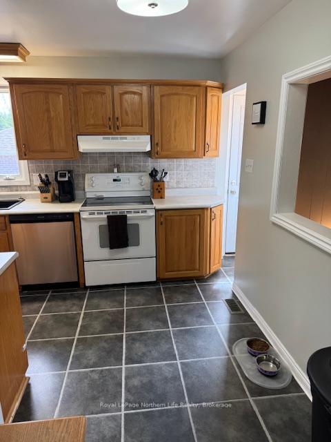 Photo 9 of 423 Roy Street, West Nipissing, Sturgeon Falls — HOMEH