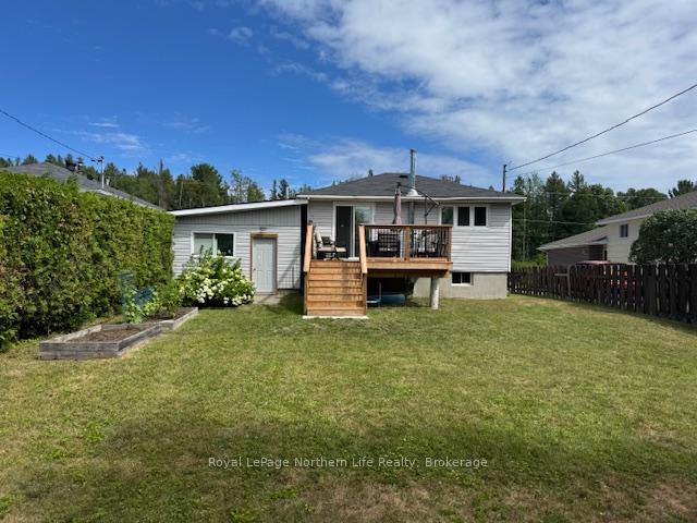 Photo 36 of 423 Roy Street, West Nipissing, Sturgeon Falls — HOMEH