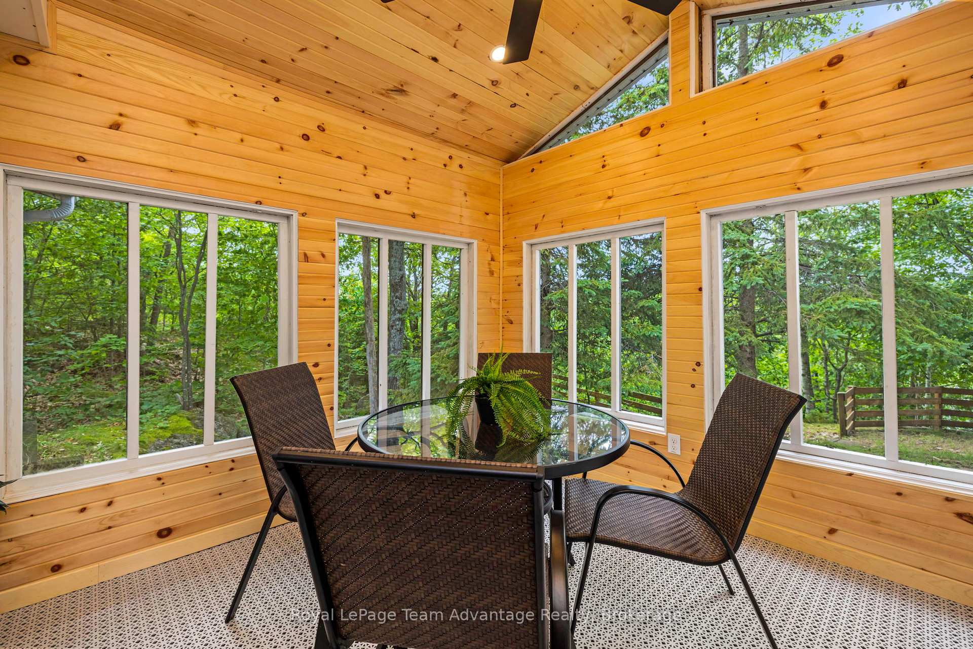 Photo 20 of 40 Fairholme Lake Road, Whitestone — HOMEH