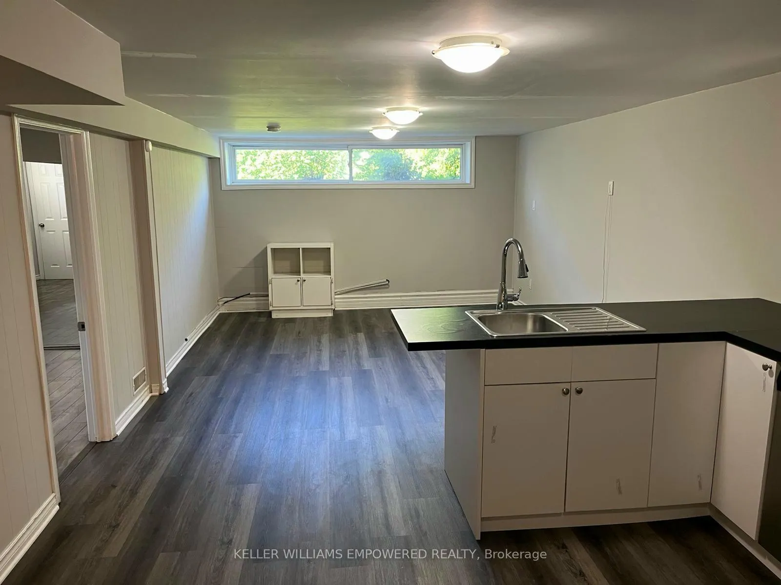 Photo 10 of Unit Lower, 17 Collins Crescent, Aurora, Aurora Heights — HOMEH