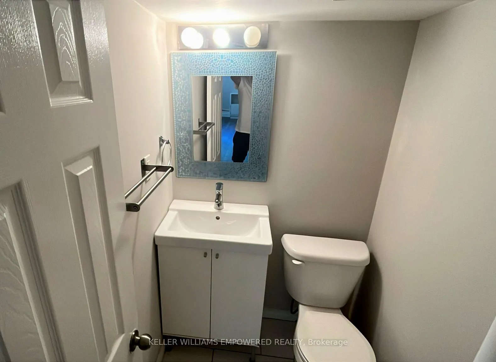 Photo 27 of Unit Lower, 17 Collins Crescent, Aurora, Aurora Heights — HOMEH