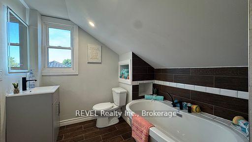 Photo 26 of 260 Wallace Avenue S, Welland, Lincoln/Crowland — HOMEH