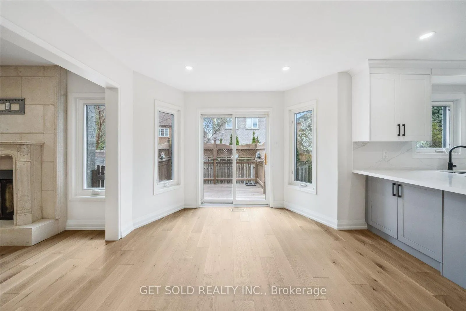 Photo 13 of 27 Edenbridge Drive, Vaughan, Beverley Glen — HOMEH