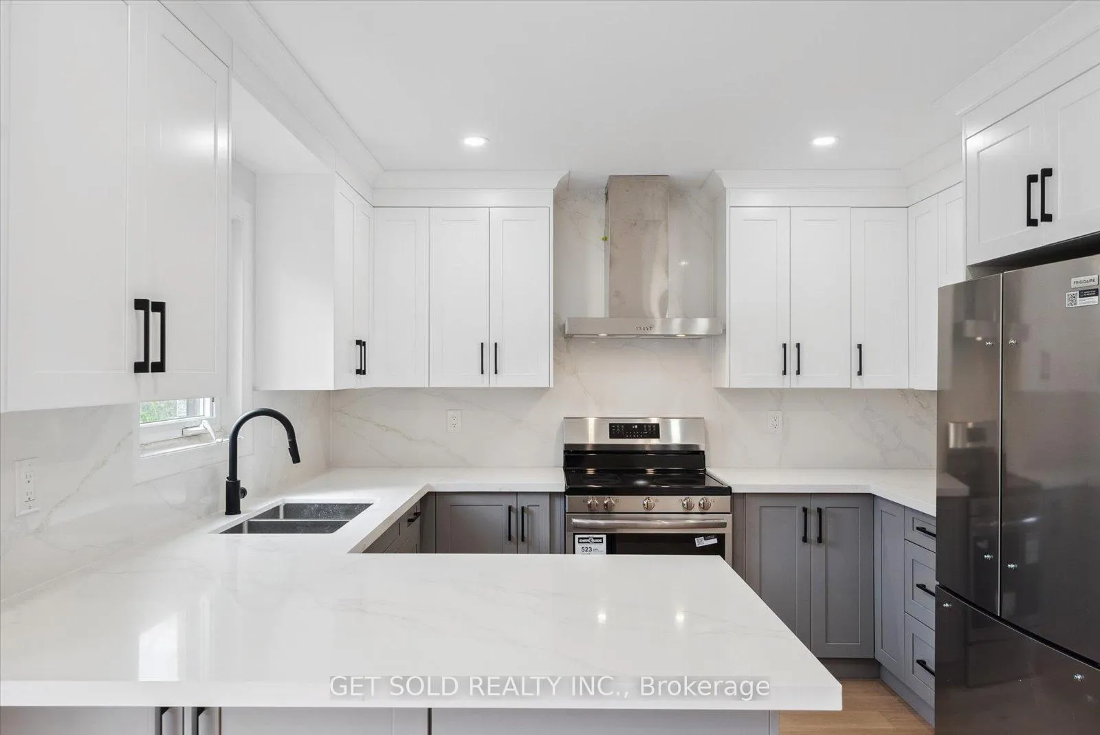 Photo 20 of 27 Edenbridge Drive, Vaughan, Beverley Glen — HOMEH