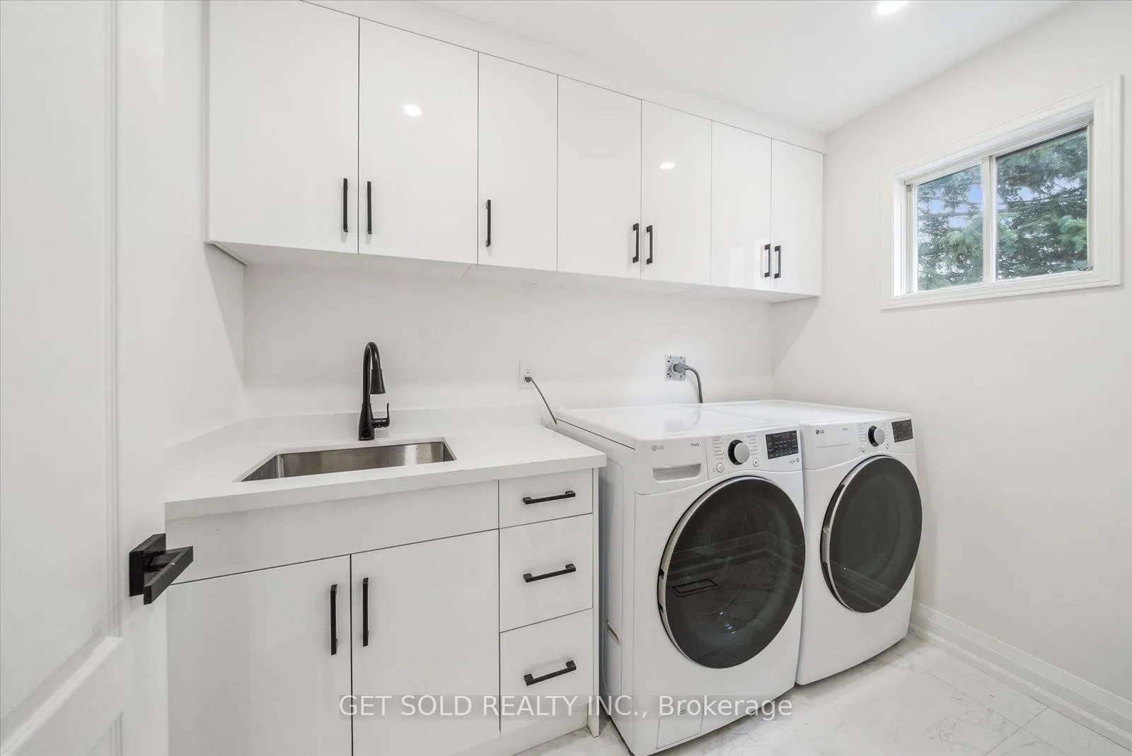 Photo 21 of 27 Edenbridge Drive, Vaughan, Beverley Glen — HOMEH