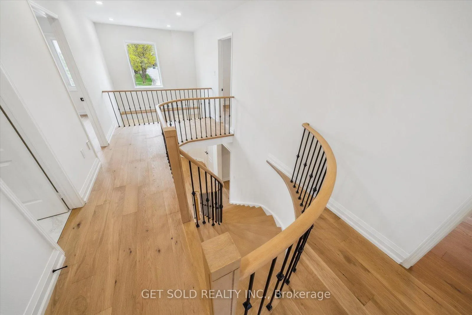 Photo 24 of 27 Edenbridge Drive, Vaughan, Beverley Glen — HOMEH