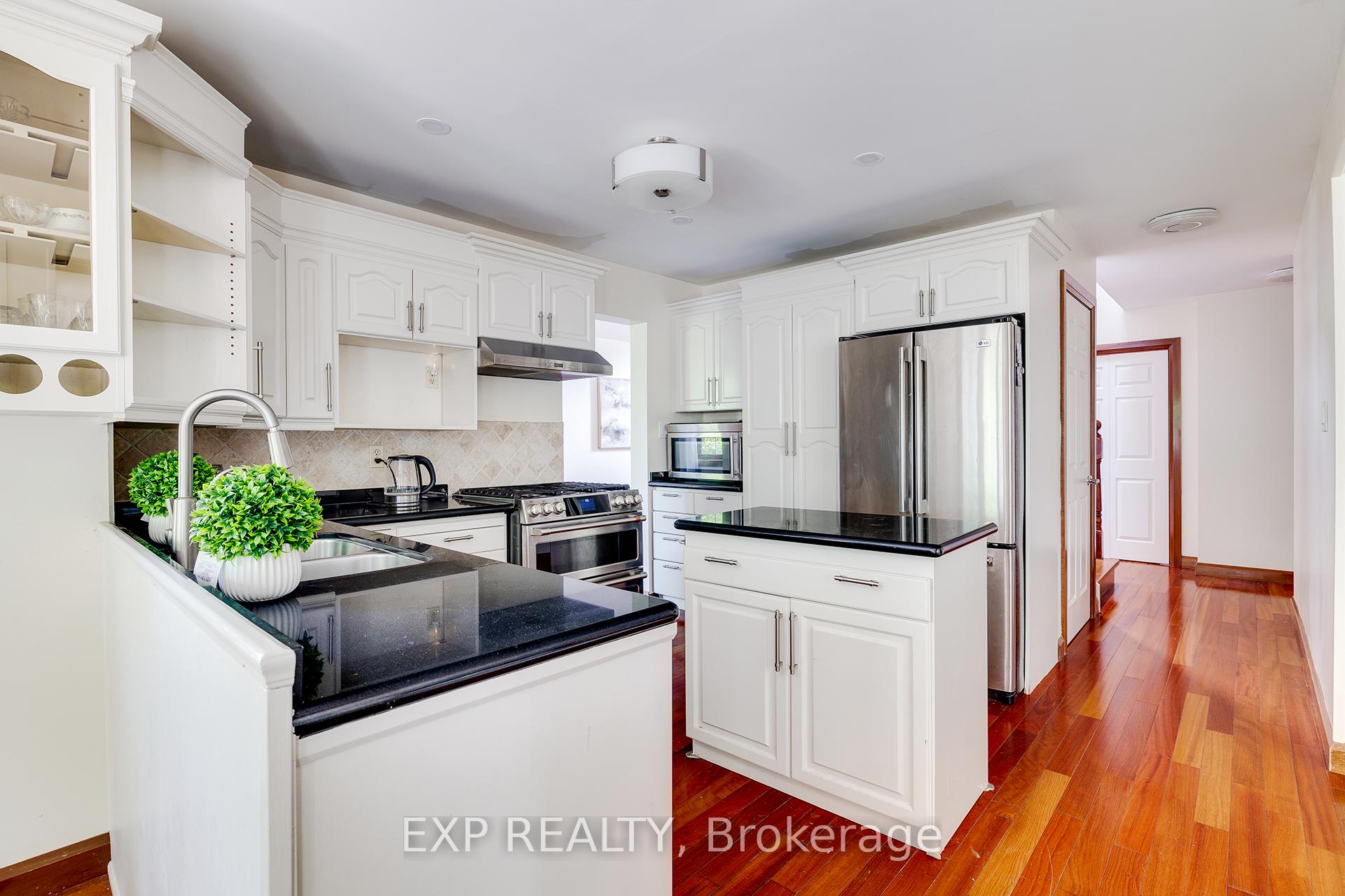 Photo 10 of 502 Baringham Place, Waterloo — HOMEH