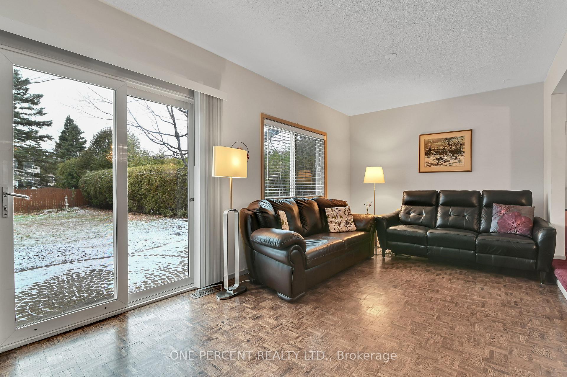 Photo 12 of 16 Priam Way, Ottawa, Westcliffe Estates — HOMEH