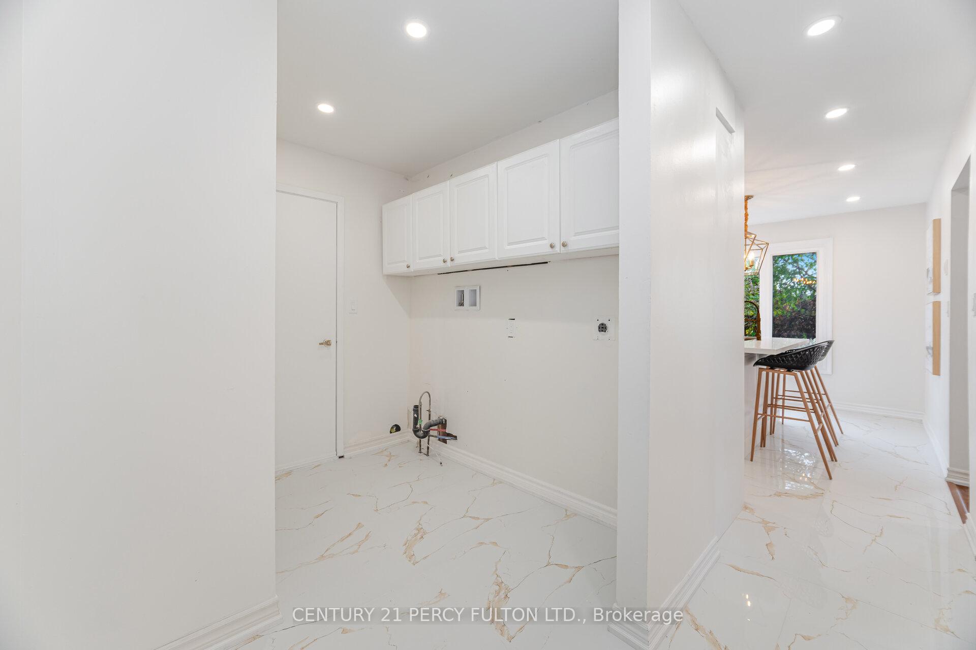 Photo 16 of 22 Lowder Place, Whitby, Blue Grass Meadows — HOMEH